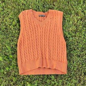 Sweater vest